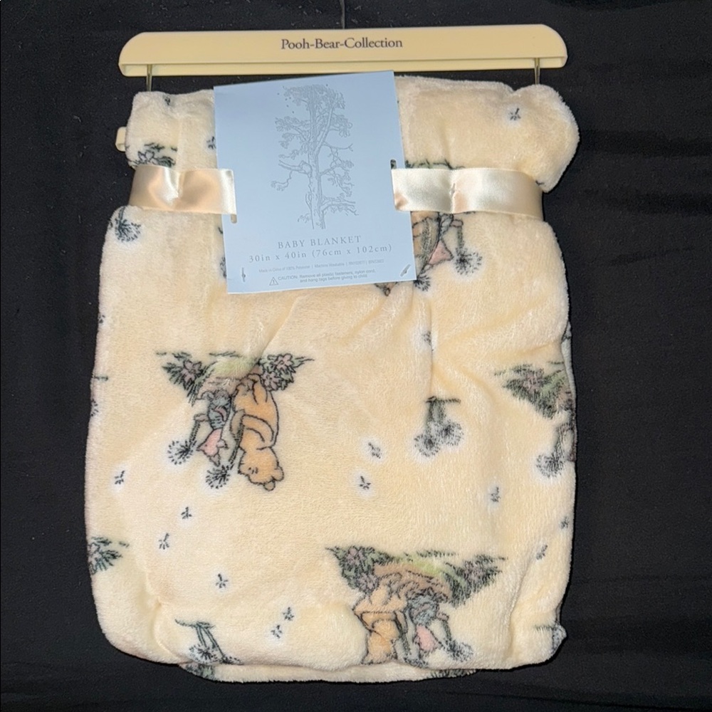 Winnie the Pooh baby blanket NWT